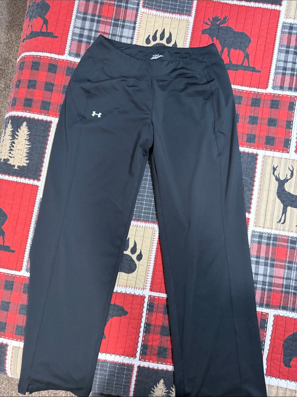Under Armour Women’s Black Straight-Leg Track Pants